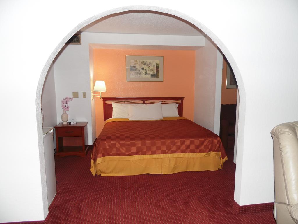 American Inn & Suites Boone Rum bild