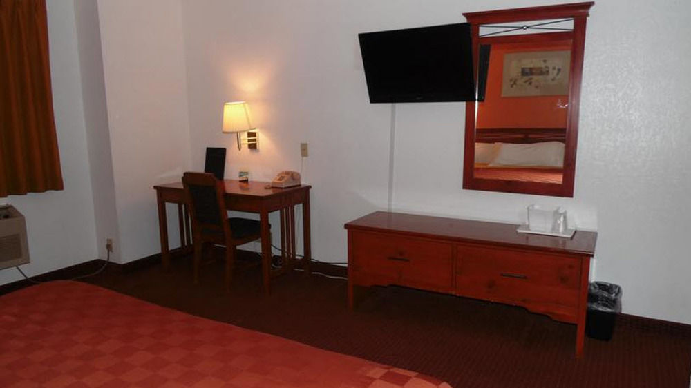 American Inn & Suites Boone Exteriör bild